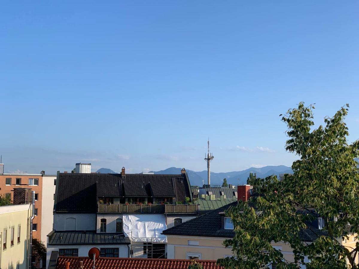 City Dachterassenwohnung Rosenheim Eksteriør billede
